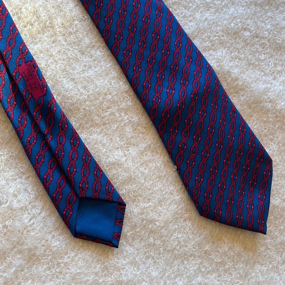 Hermès Vintage Silk Tie Blue Red Interlocking Belt Buckle Motif 100% Silk - Picture 14 of 17